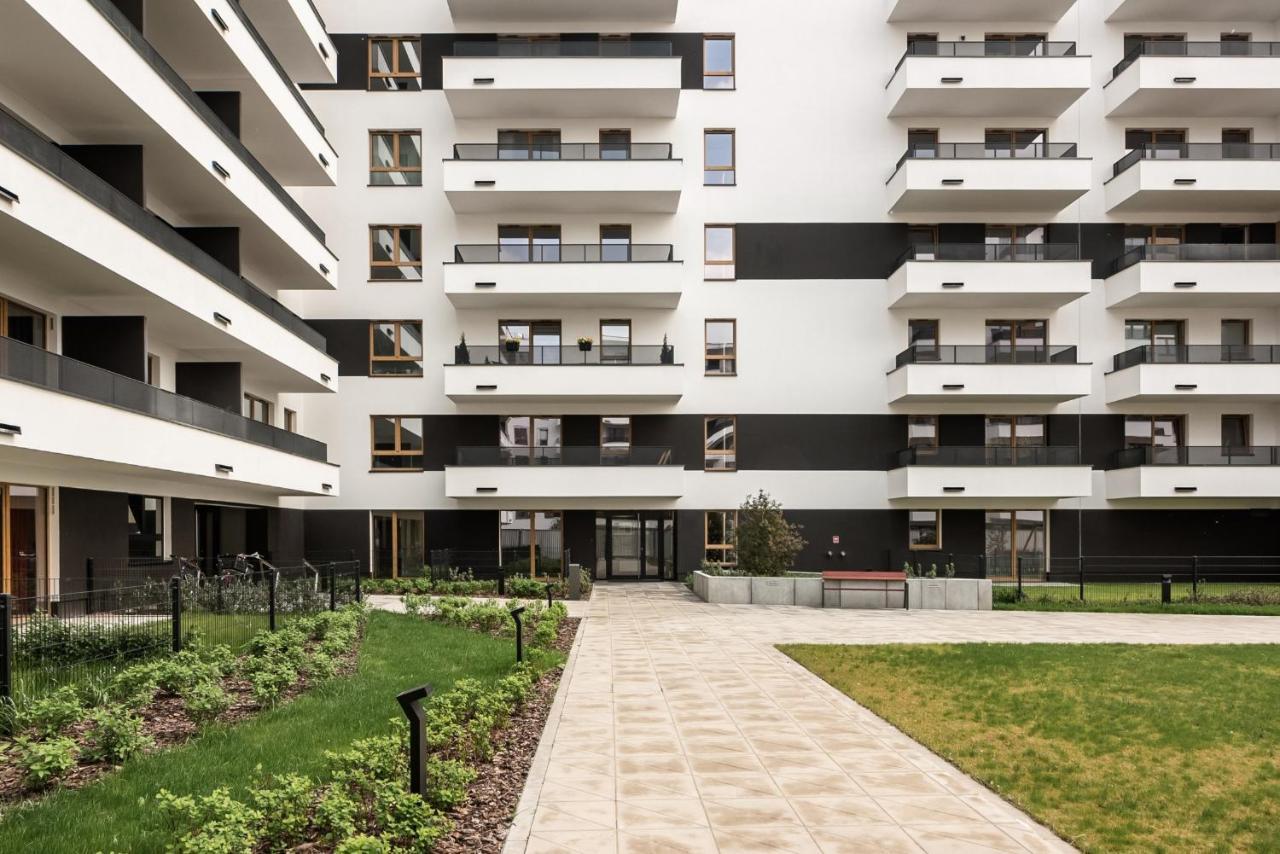 M&R Apartament Airport&Business Premium Komputerowa - Underground Garage - Free Wifi - Netflix - Self Check-In - 5 Min From Chopin Airport Warsaw Luaran gambar